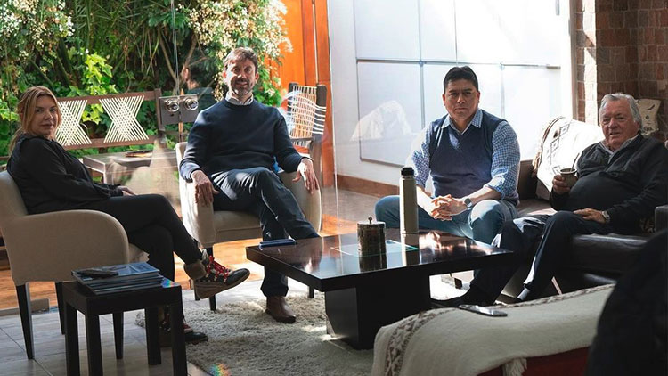 Lee más sobre el artículo Barrionuevo se reunió con el Gobernador de Santa Cruz e inuguró la nueva sede de la seccional UTHGRA Río Gallegos